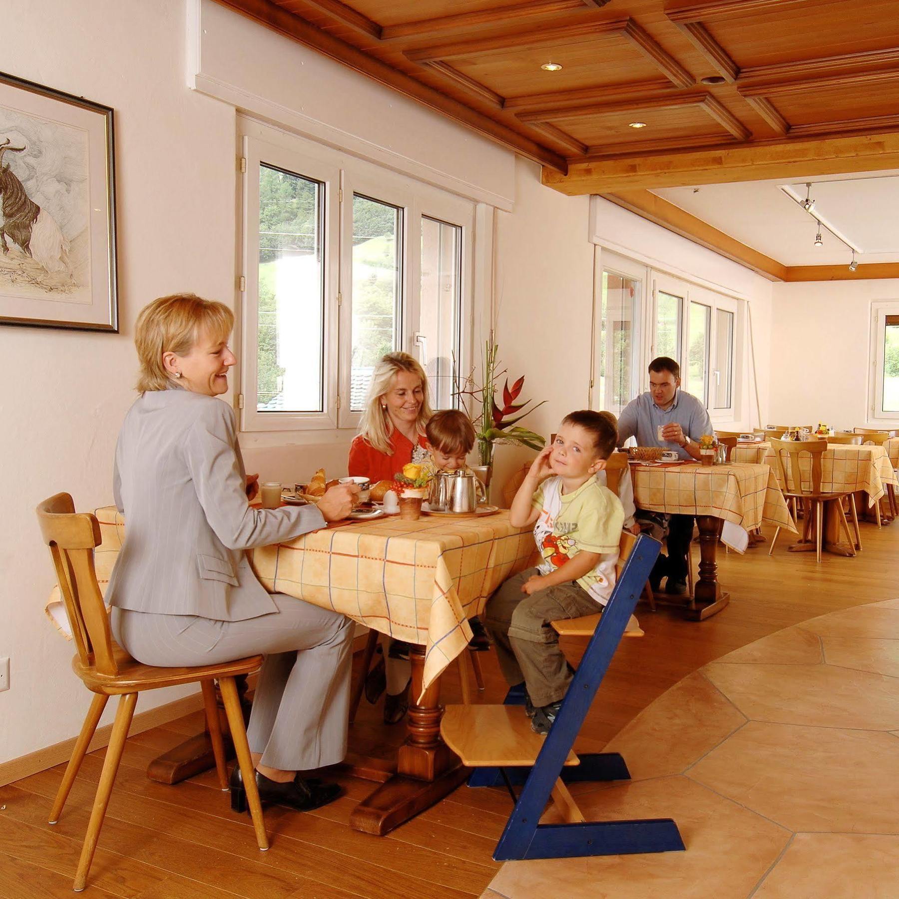 Hotel Viktoria-Leukerbad-Therme Екстериор снимка
