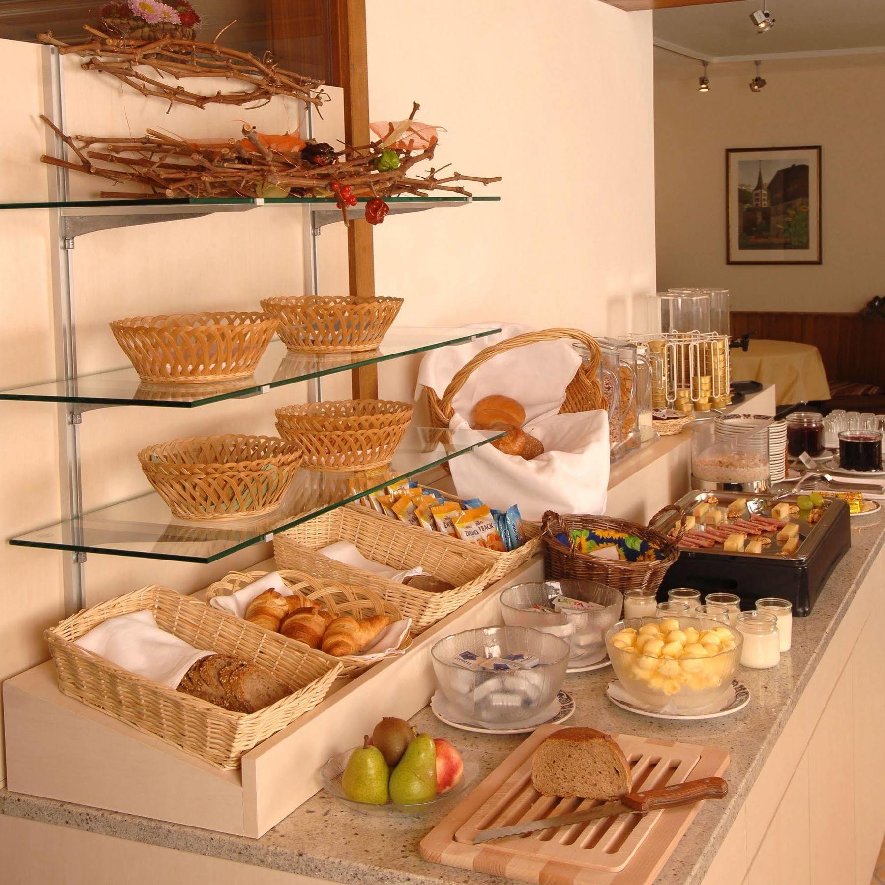 Hotel Viktoria-Leukerbad-Therme Екстериор снимка